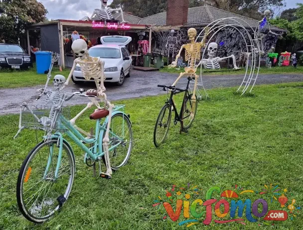 Lanahs Spooky Manor  Skeletons Bikes Grassy Yard
